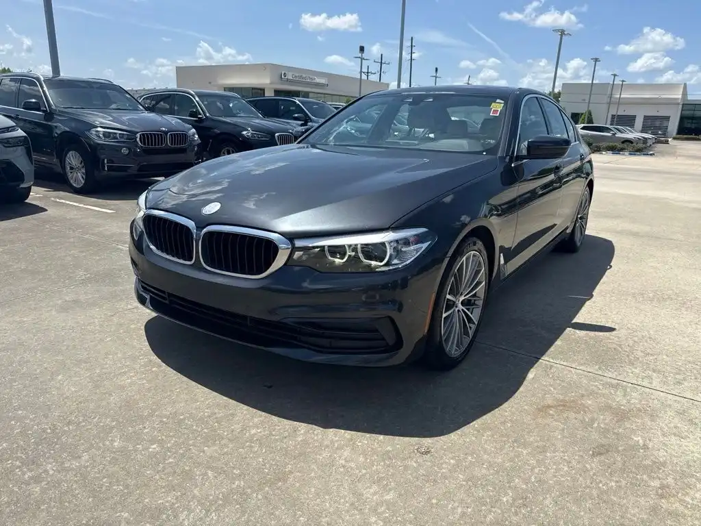 2019 BMW 5 Series 540i Sedan's photo