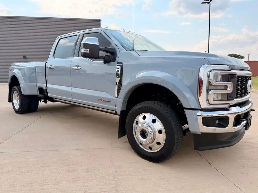 2026 Ford F-450 King Ranch 4x4 Crew Cab 8' Box DRW's photo