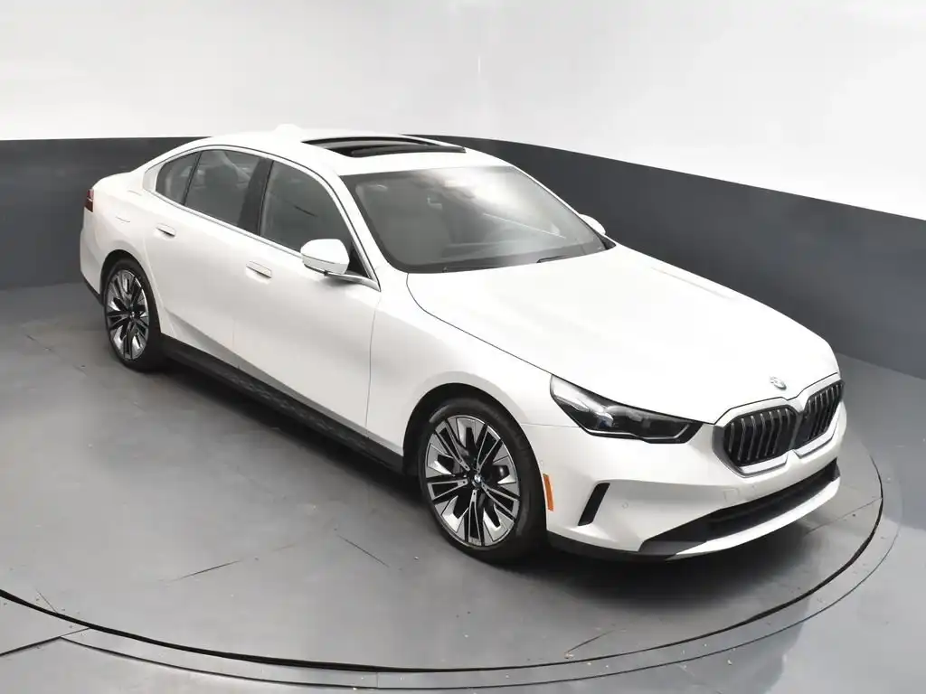2024 BMW 5 Series 530i xDrive Sedan's photo