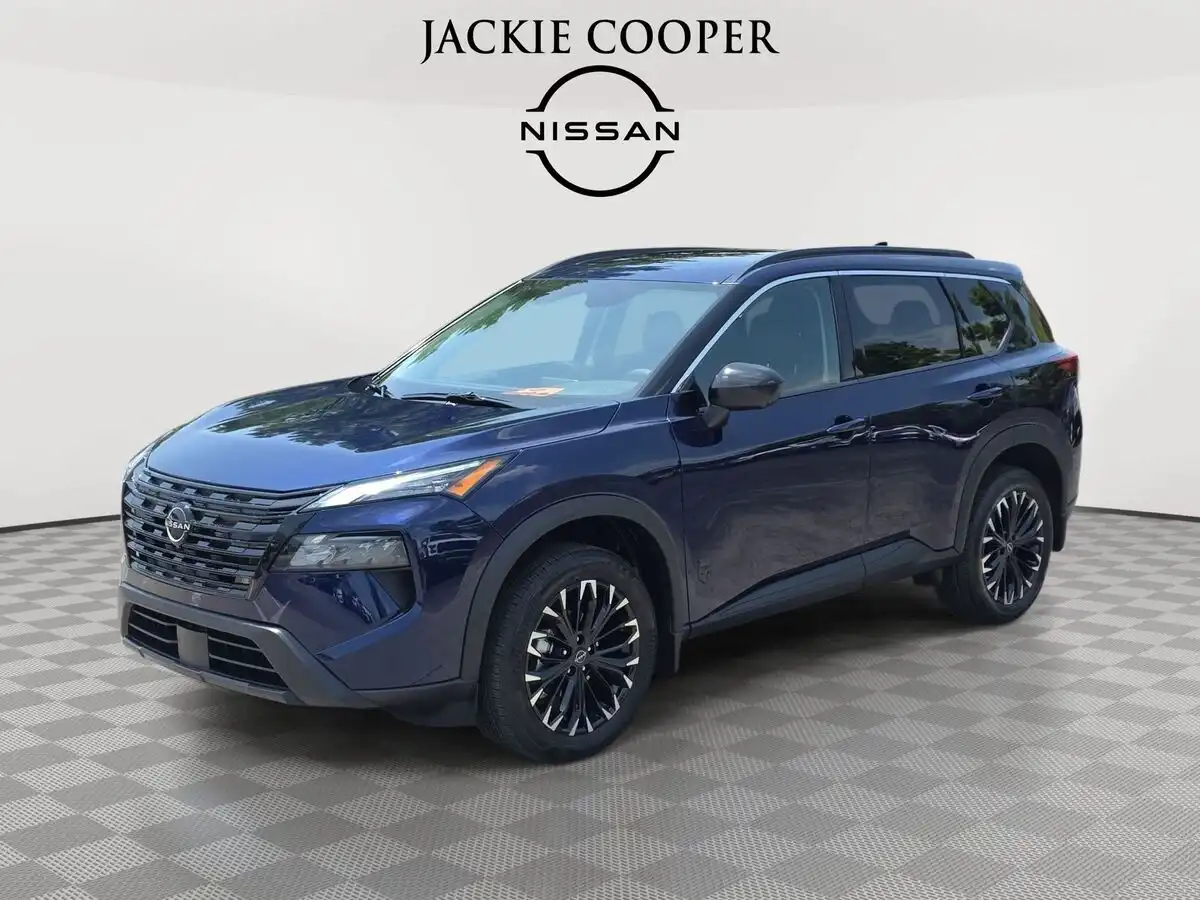 2026 Nissan Rogue Dark Armor's photo
