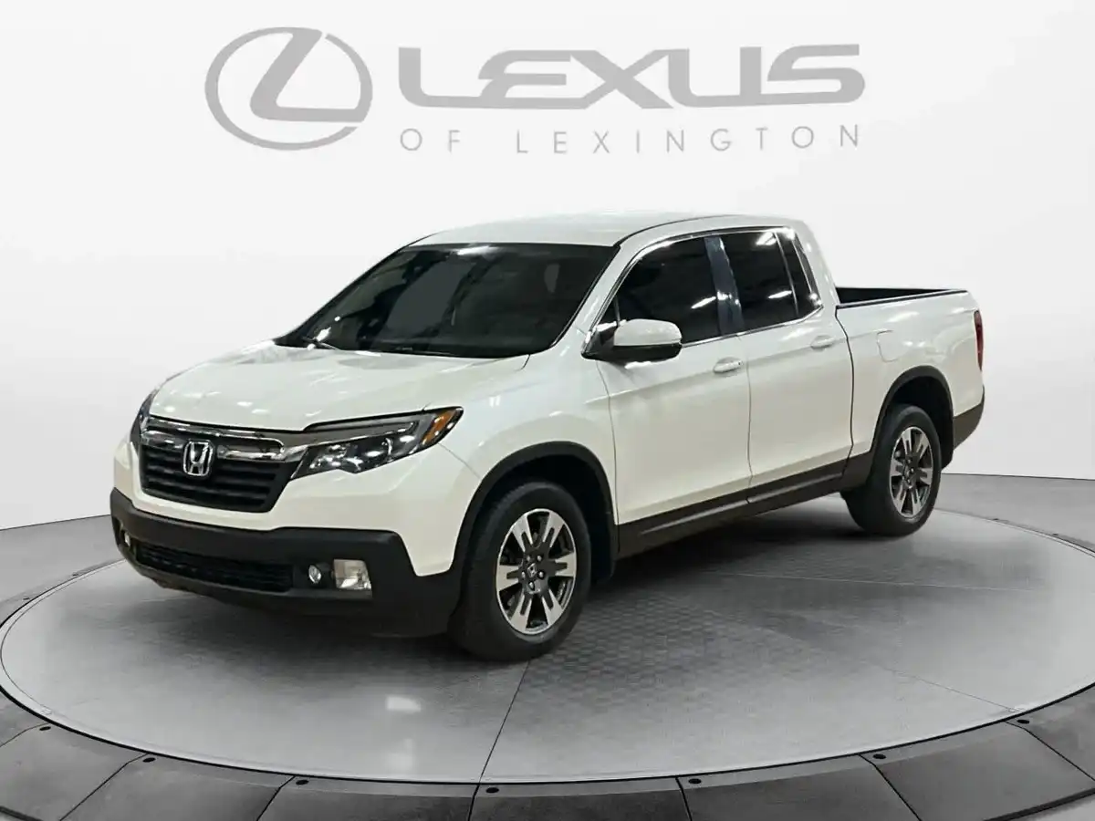 2017 Honda Ridgeline RTL-T AWD's photo