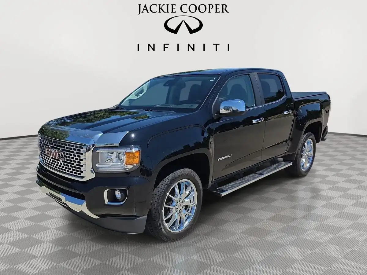 2019 GMC Canyon 4WD Denali Crew Cab Short Box's photo