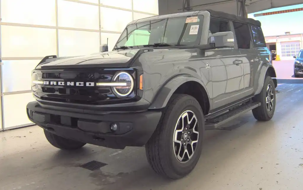 2021 Ford Bronco Outer Banks Advanced 4x4's photo