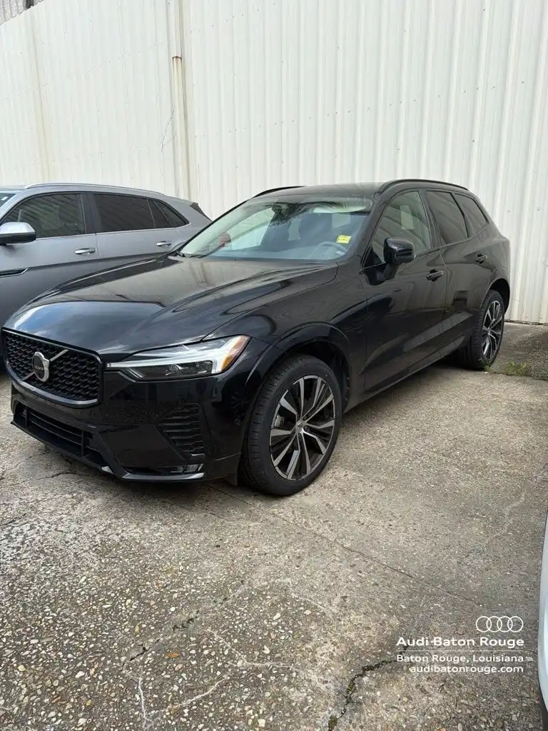 2023 Volvo XC60 B5 Plus Dark Theme FWD's photo
