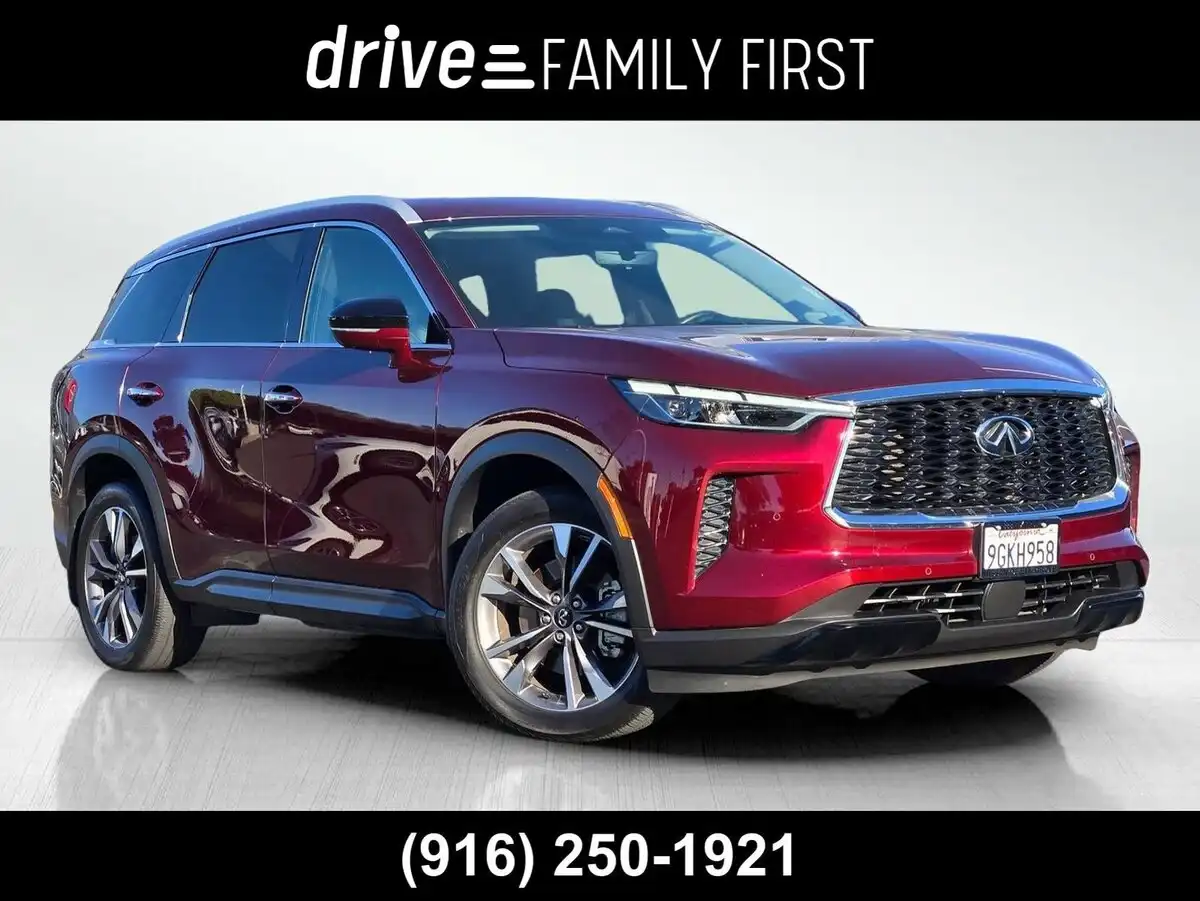 2023 INFINITI QX60 LUXE AWD's photo