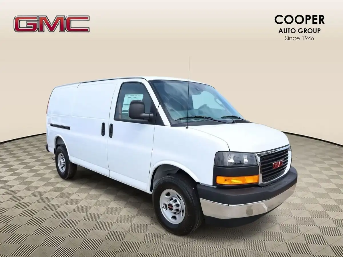 2026 GMC Savana 3500's photo