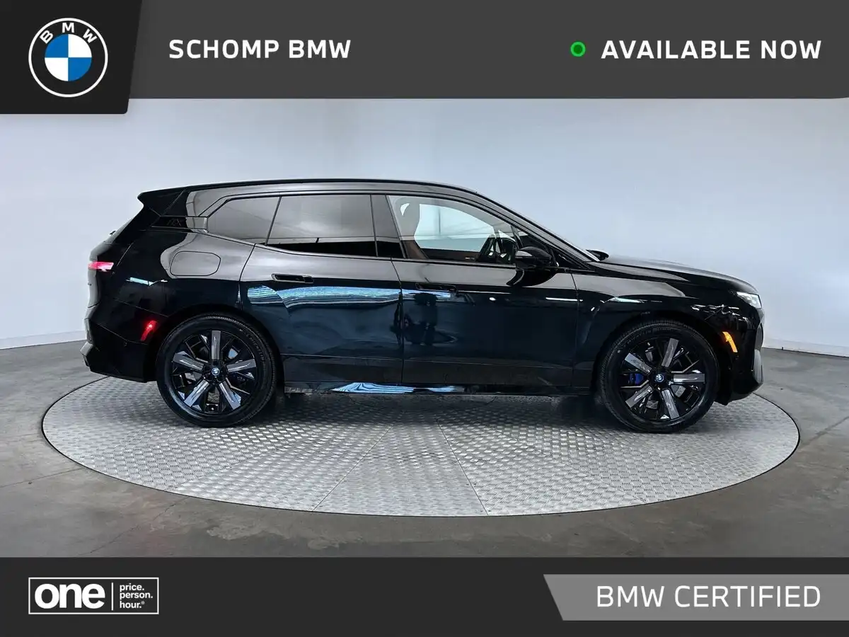 2024 BMW iX xDrive50's photo