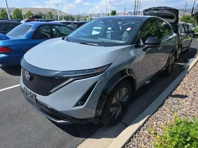 2024 Nissan Ariya Engage+ AWD's photo