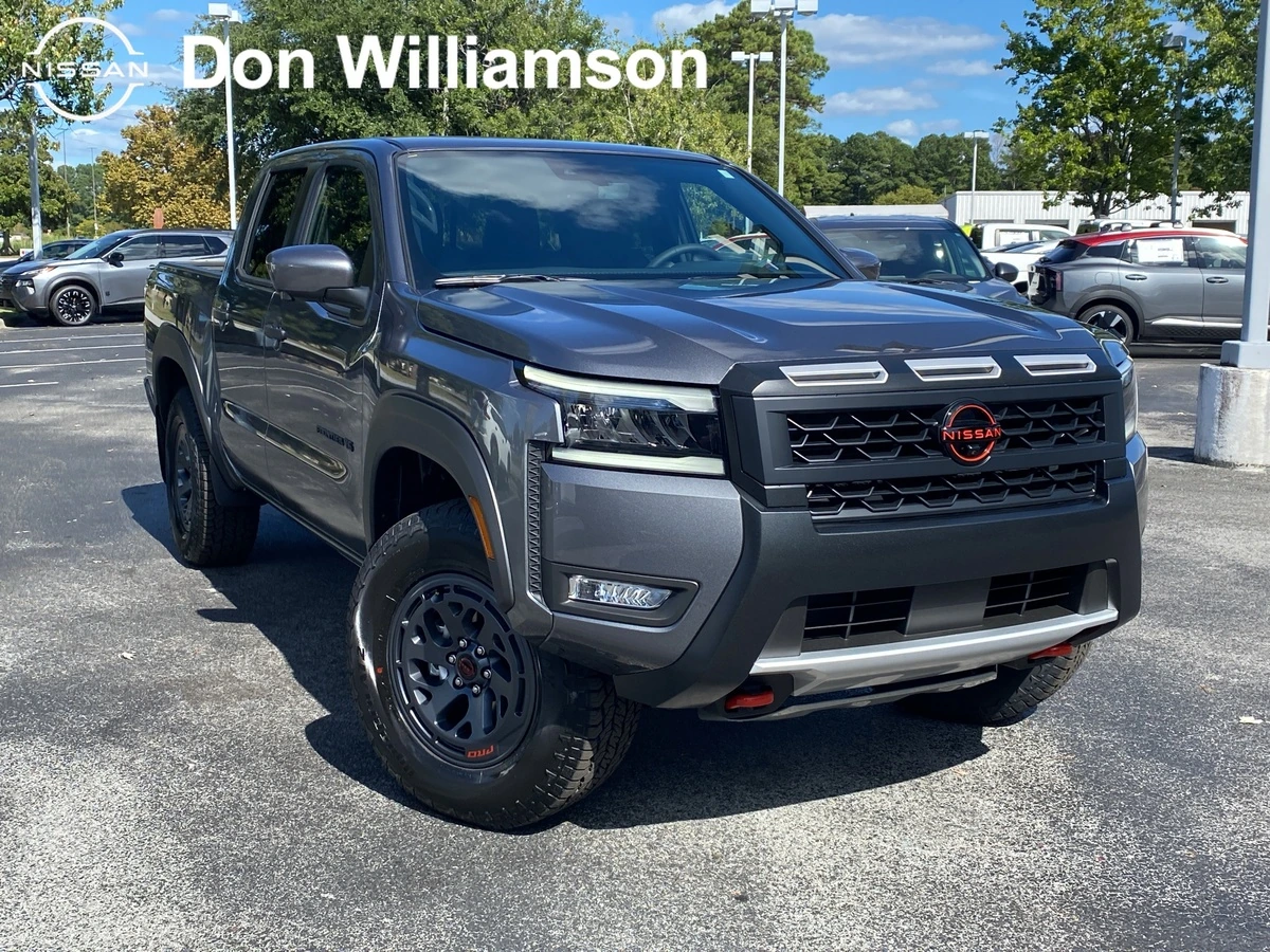 2027 Nissan Frontier PRO-4X Crew Cab 4WD's photo