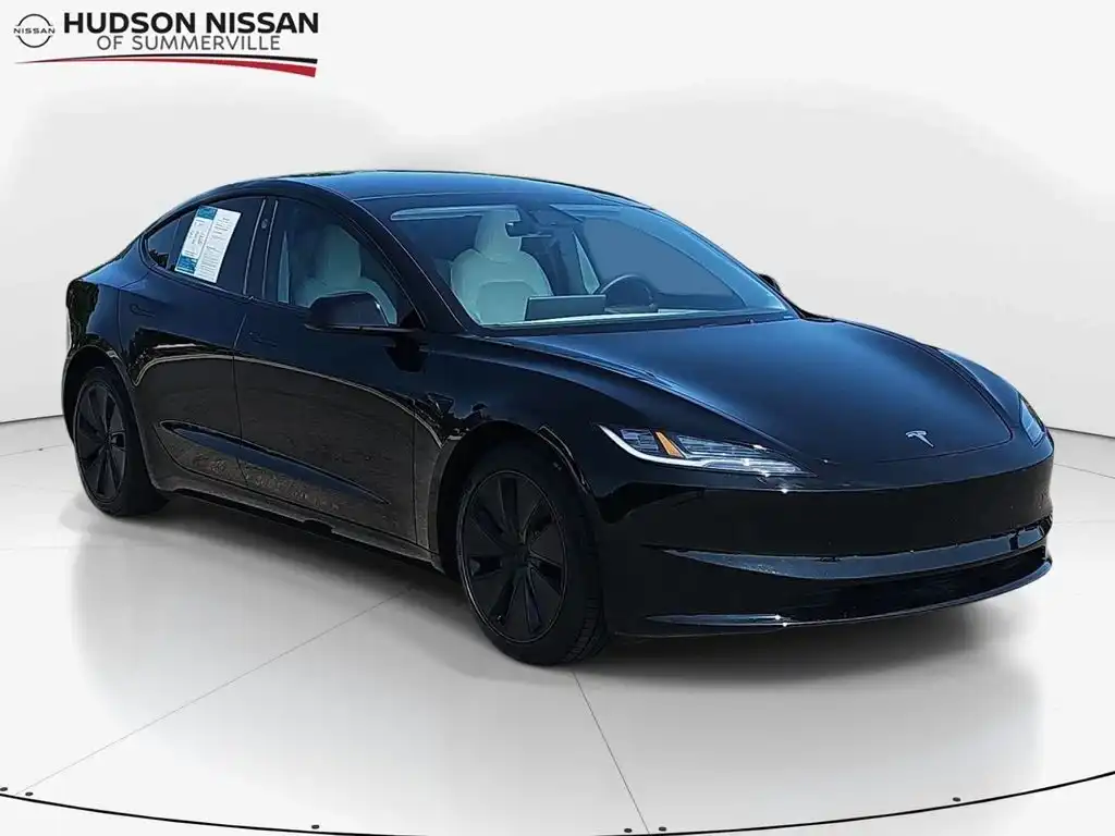 2024 Tesla Model 3 Base's photo