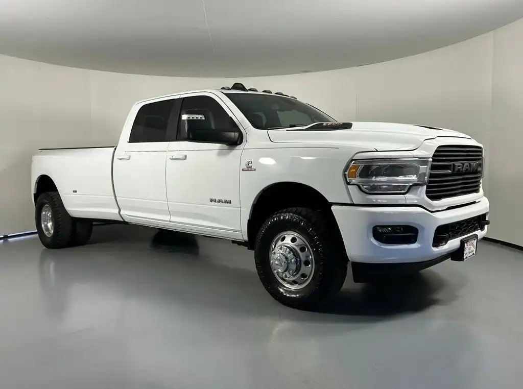 2024 RAM 3500 Laramie 4X4 Crew Cab LWB's photo