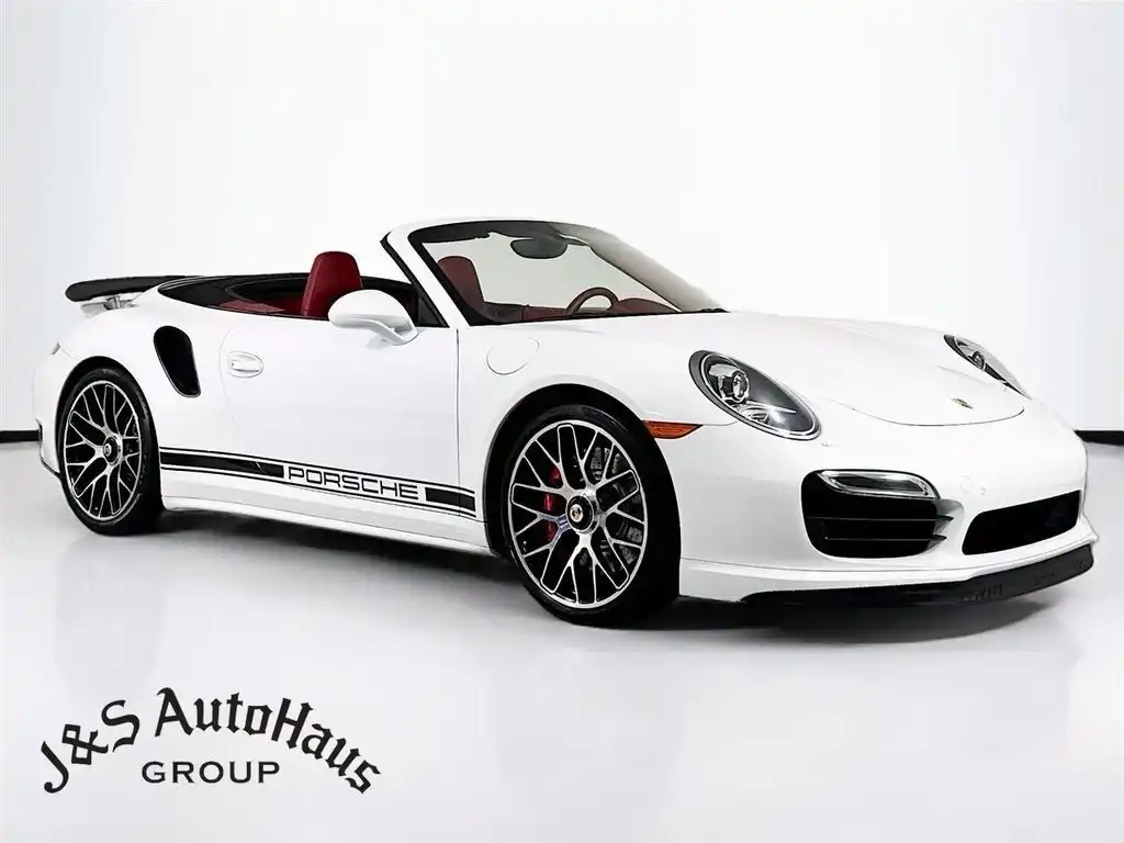 2015 Porsche 911 Turbo Cabriolet's photo