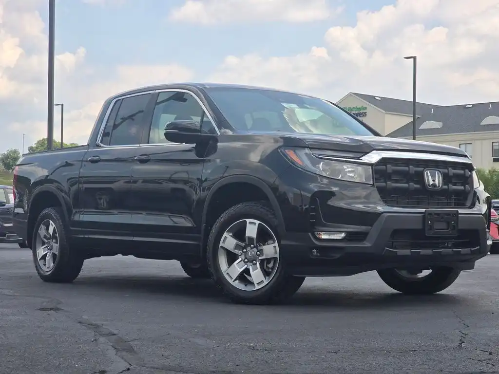 2025 Honda Ridgeline RTL AWD's photo