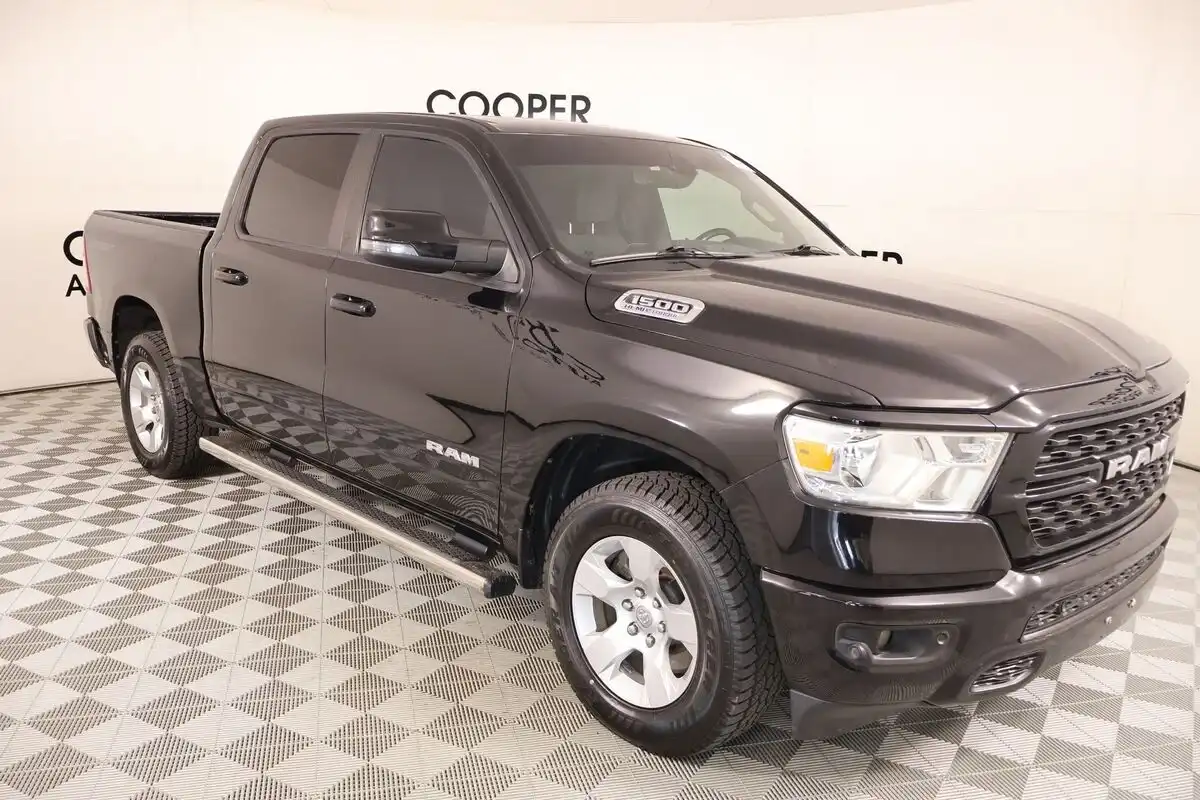 2023 RAM 1500 Big Horn/Lone Star Crew Cab 5'7's photo