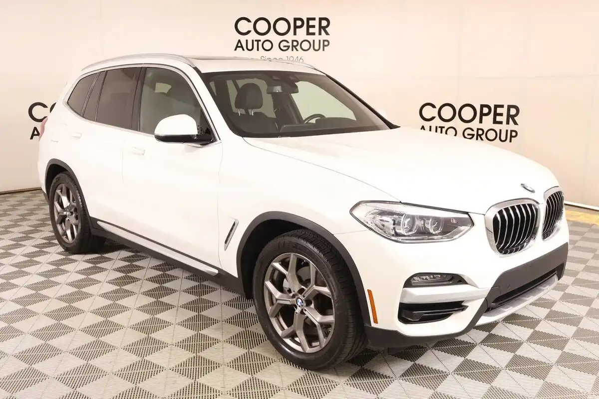 2021 BMW X3 sDrive30i's photo