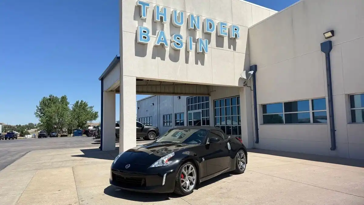 2014 Nissan 370Z Roadster Touring 7A/T's photo