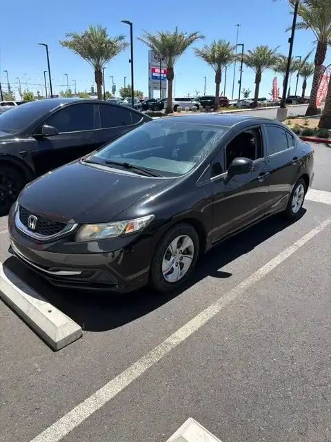 2013 Honda Civic LX Auto's photo