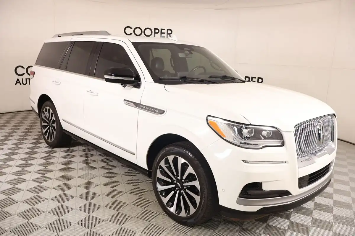 2022 Lincoln Navigator Reserve 4WD's photo