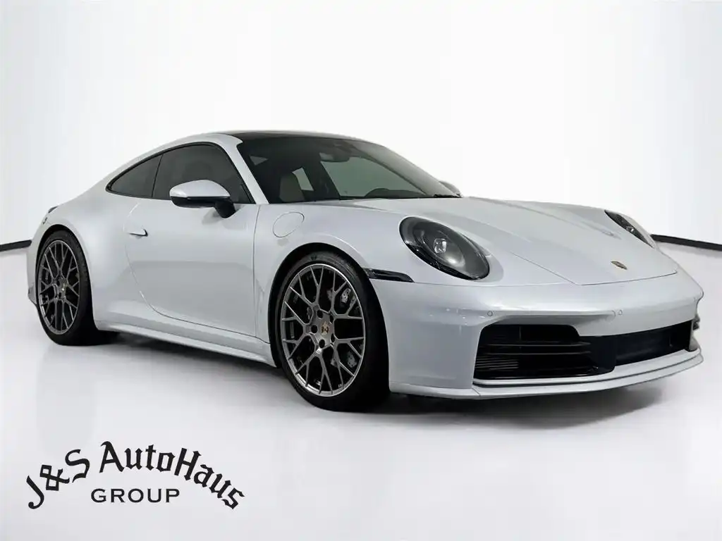 2025 Porsche 911's photo