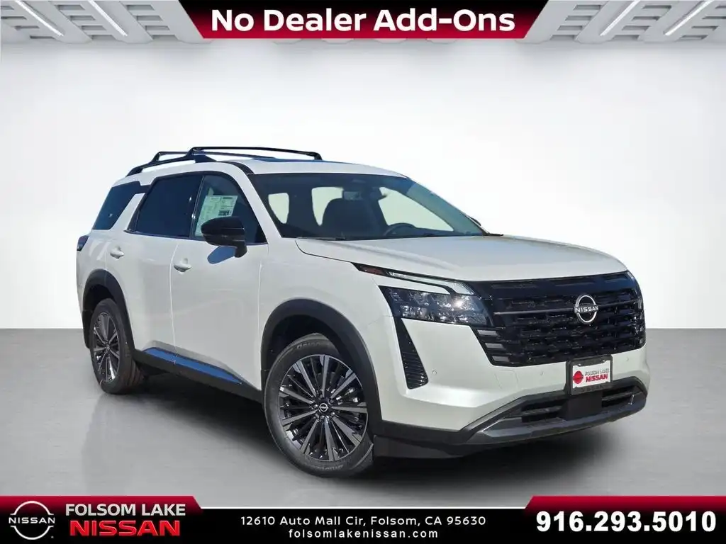 2026 Nissan Pathfinder Platinum 4WD's photo