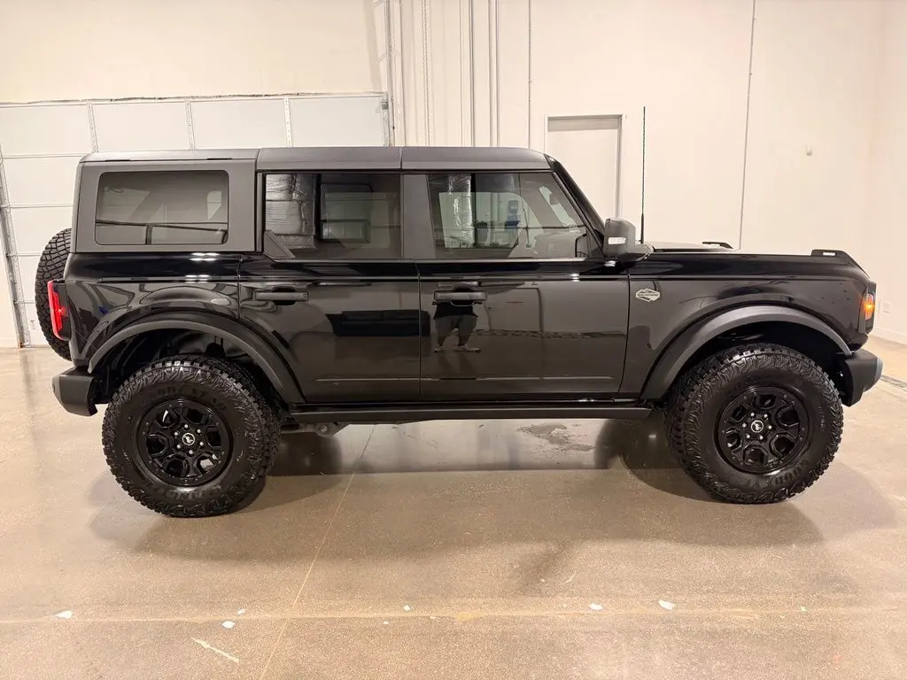 2022 Ford Bronco Wildtrak 4WD photo 4