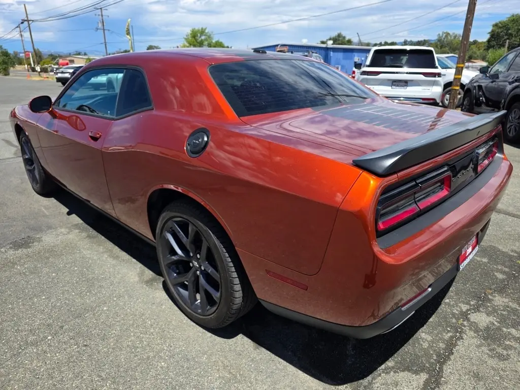 2023 Dodge Challenger SXT Auto photo 5