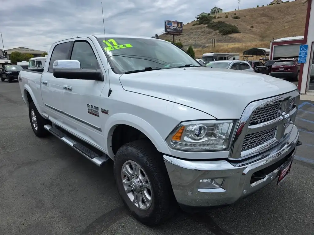 2017 RAM 2500 Laramie 4X4 Crew Cab SWB's photo
