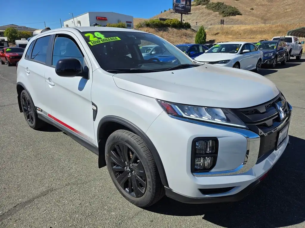 2024 Mitsubishi Outlander Sport 2.0 RALLIART AWC CVT's photo