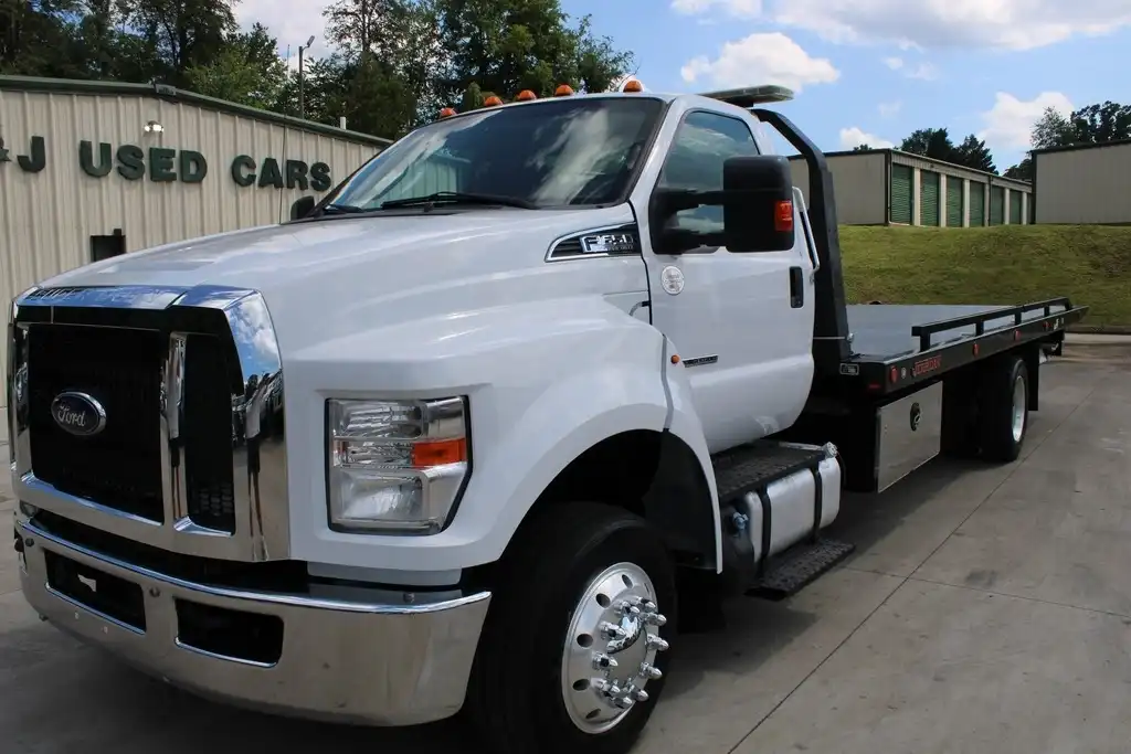 2019 Ford F-650 650's photo