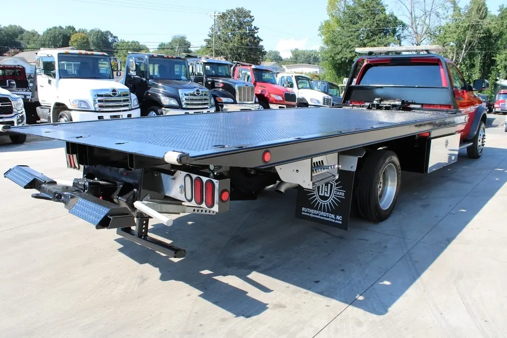 2017 RAM 5500 undefined photo 5
