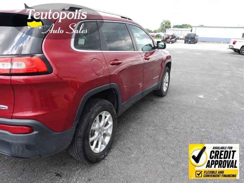 2014 Jeep Cherokee Latitude 4X4 photo 5
