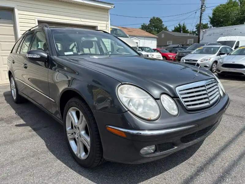 2004 Mercedes-Benz E-Class E500 4Matic's photo