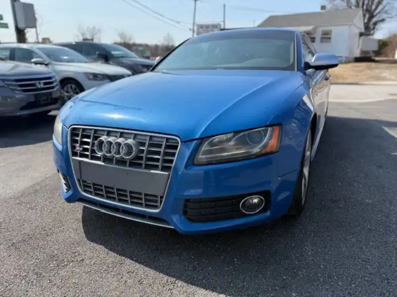 2010 Audi S5 4.2 quattro Tiptronic Premium Plus's photo