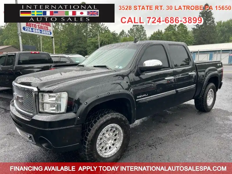 2013 GMC Sierra 4WD Crew Cab Short Box's photo