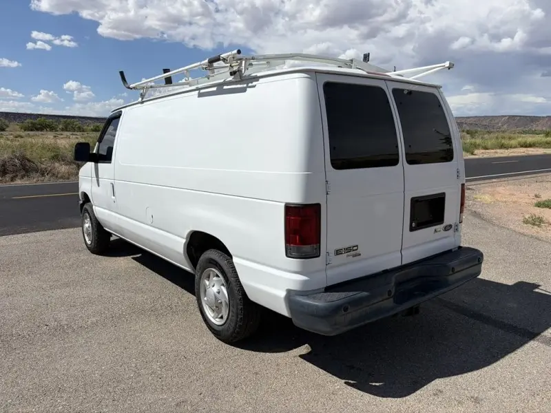 2013 Ford E-Series E-150 Van photo 5