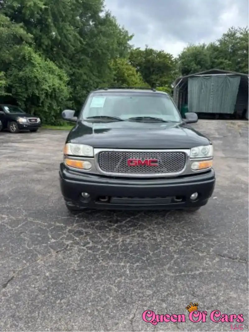 2003 GMC Yukon Denali's photo