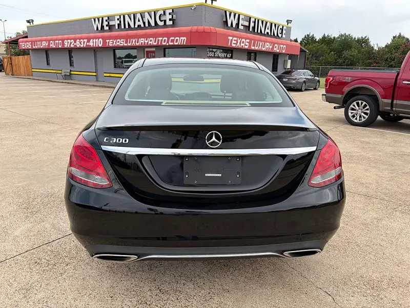 2017 Mercedes-Benz C-Class C300 photo 4
