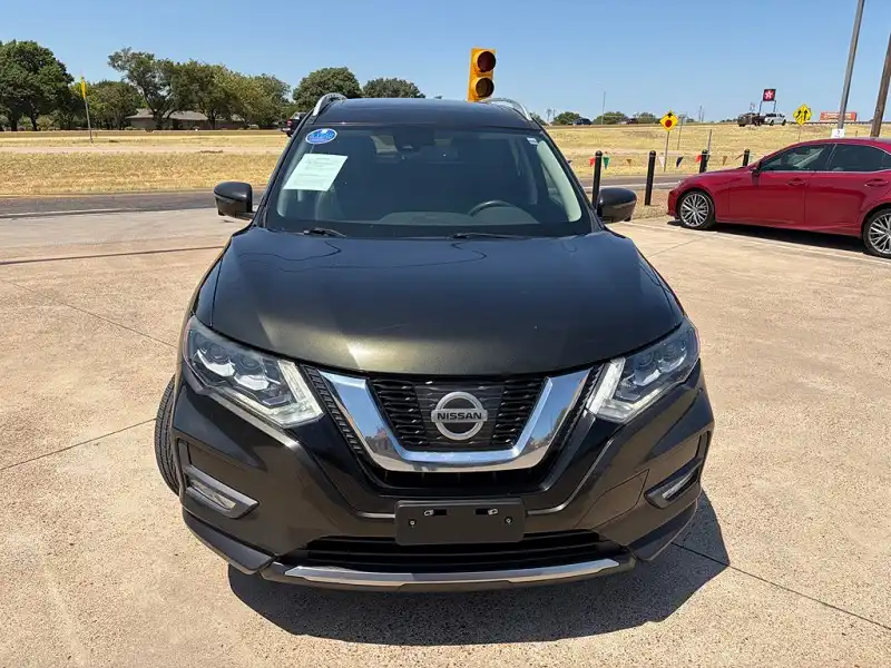 2017 Nissan Rogue SL FWD's photo