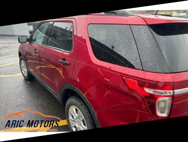 2014 Ford Explorer Base 4WD photo 3