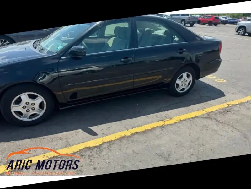 2002 Toyota Camry LE V6 4AT's photo