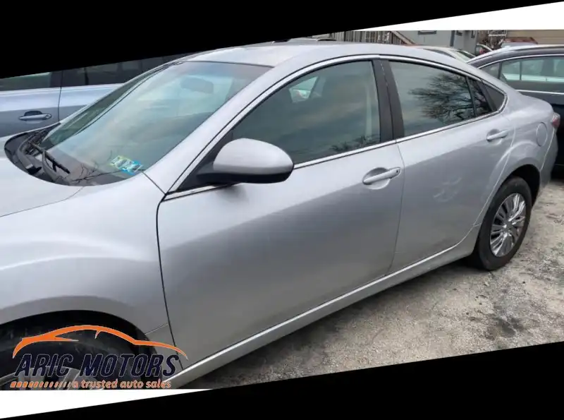 2010 Mazda EZ-6 I Sport Auto's photo
