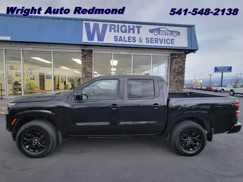 2023 Nissan Frontier SV Crew Cab 4WD SWB's photo