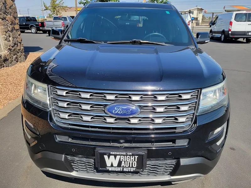 2017 Ford Explorer Limited 4WD photo 3