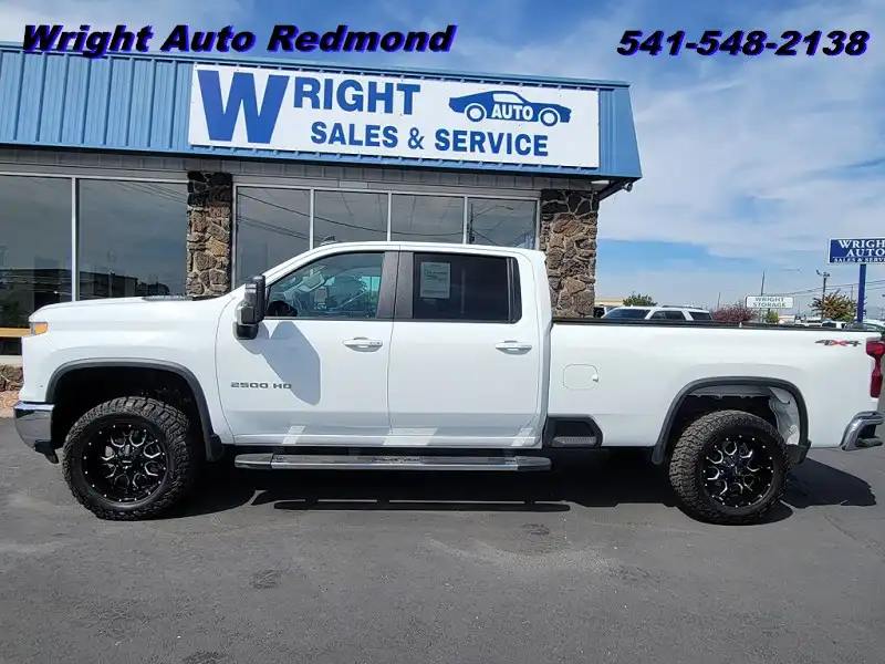 2025 Chevrolet Silverado HD LT 4WD Crew Cab Long Box's photo