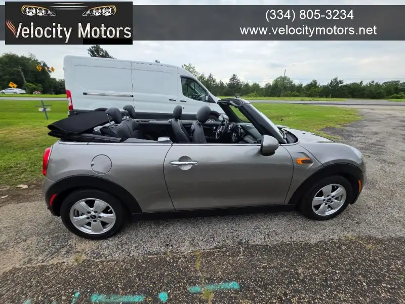 2019 MINI Convertible Cooper Classic's photo