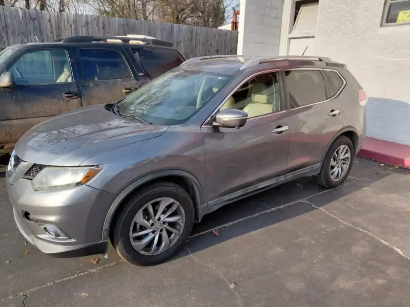 2015 Nissan Rogue SL FWD's photo