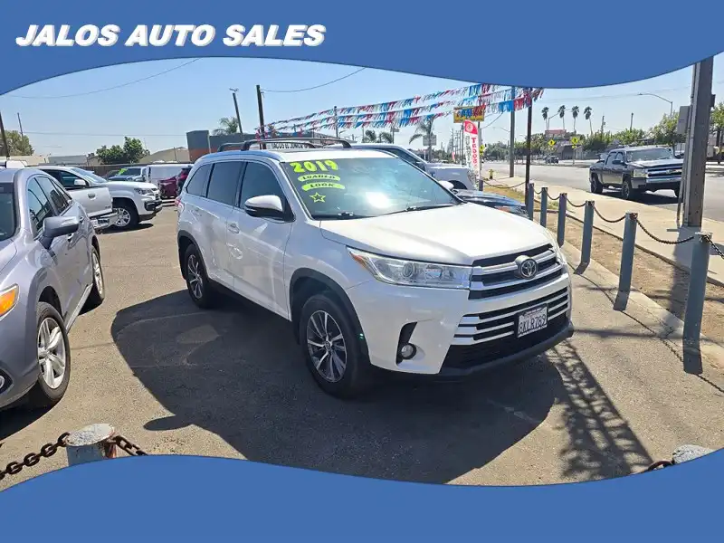 2019 Toyota Highlander XLE 4WD V6's photo