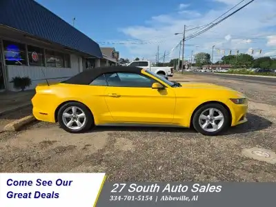 2016 Ford Mustang V6 Convertible's photo