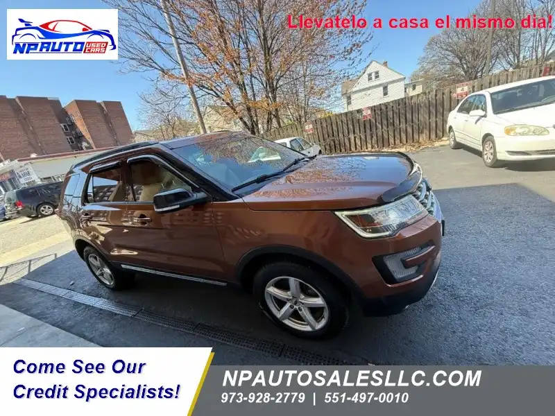 2017 Ford Explorer XLT 4WD's photo