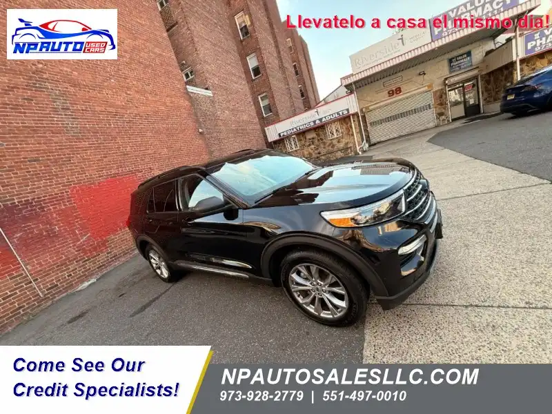 2021 Ford Explorer XLT 4WD's photo